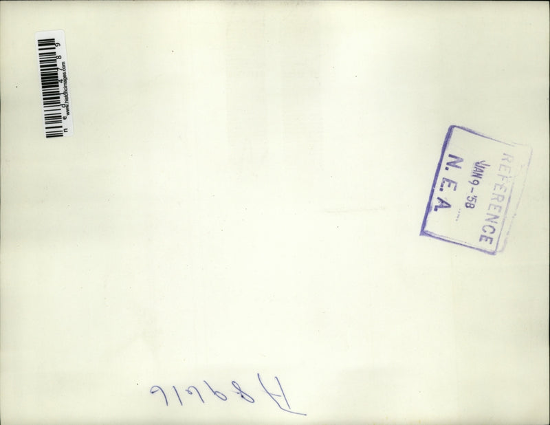 Load image into Gallery viewer, 1957 Media Photo Arlington Va Air Force Sgt David Dwyer &amp; wife
