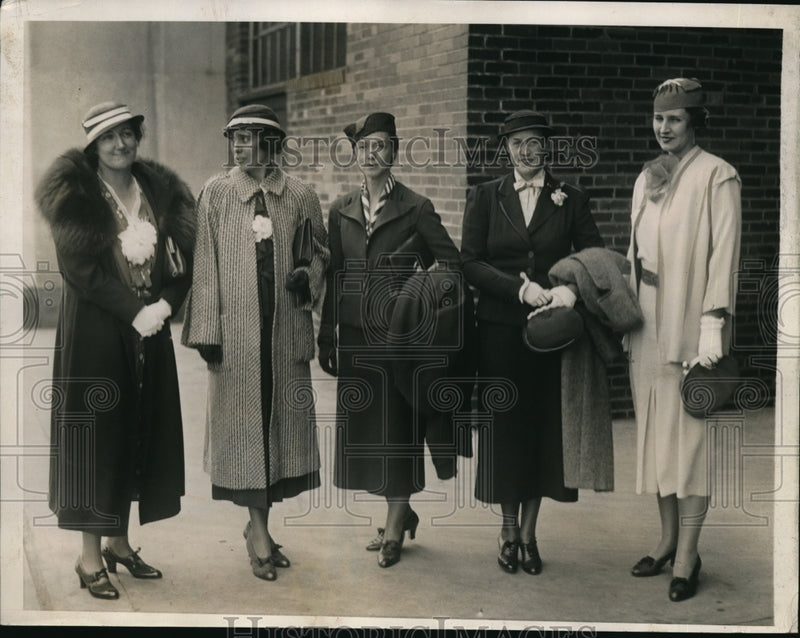 Load image into Gallery viewer, 1933 Media Photo Jr League of America at Phila, Pa Mrs Armstrong,Mrs Hill Jr
