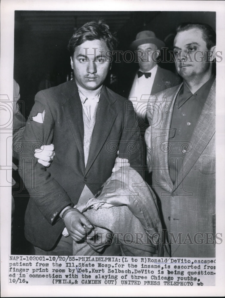 1955 Media Photo Ronald DeVito being escorted by Det. Kurt Selbach.