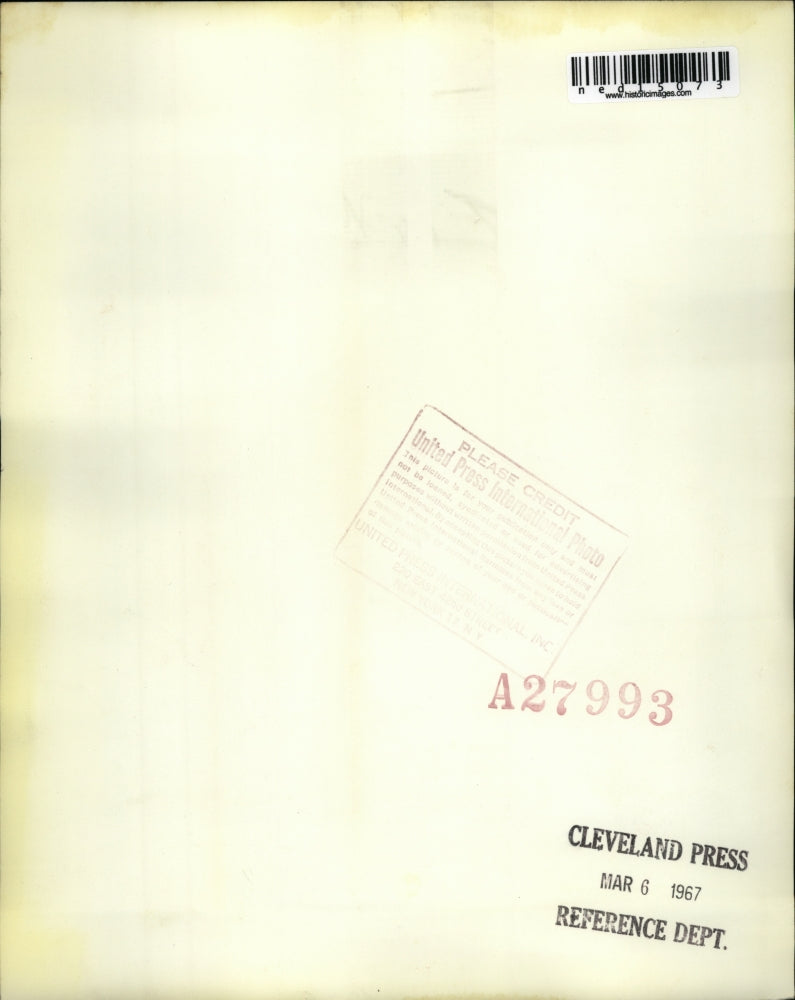 1967 Media Photo Eleanor Dart Greets Hiking Partner After Being Missing For Days