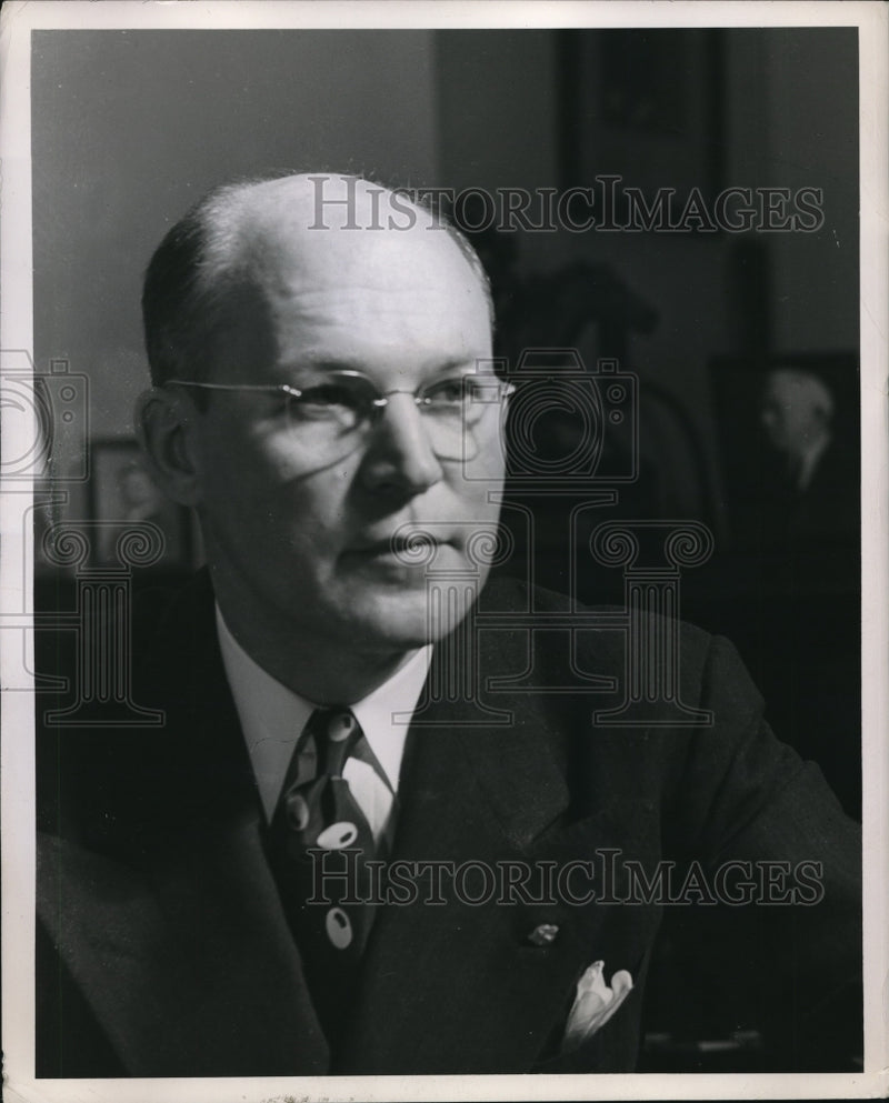 Load image into Gallery viewer, 1946 Press Photo Dr. Robert C. Page General Medical Director

