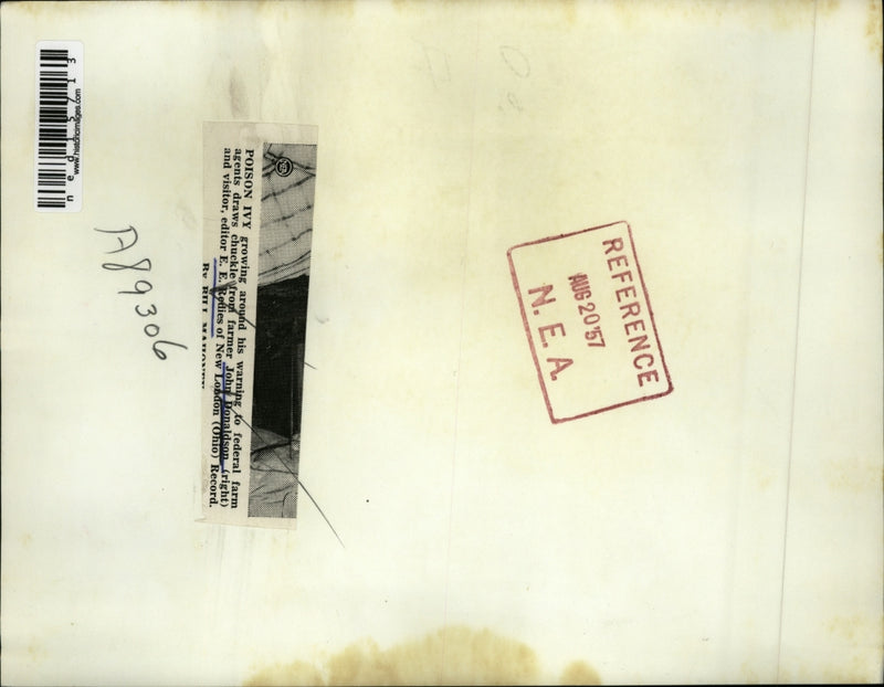 Load image into Gallery viewer, 1957 Media Photo Poison Ivy growing around warning to Federal Farm Agents
