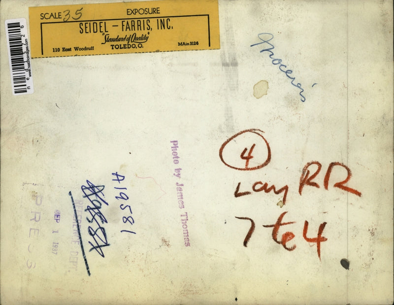 Load image into Gallery viewer, 1937 Media Photo Groceries
