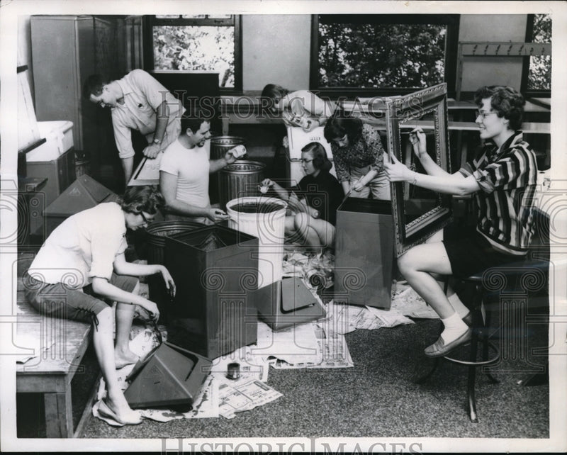 Load image into Gallery viewer, 1957 Media Photo St. Louis Students cleaning and painting
