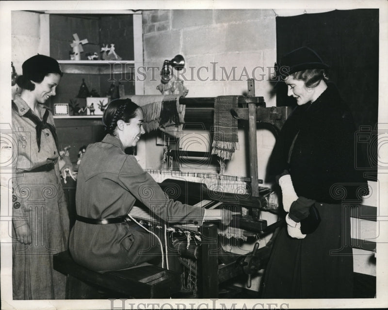 Load image into Gallery viewer, 1936 Media Photo NAtl Girl Scout week, Mrs HH Woodring, J Taliaferro Smith
