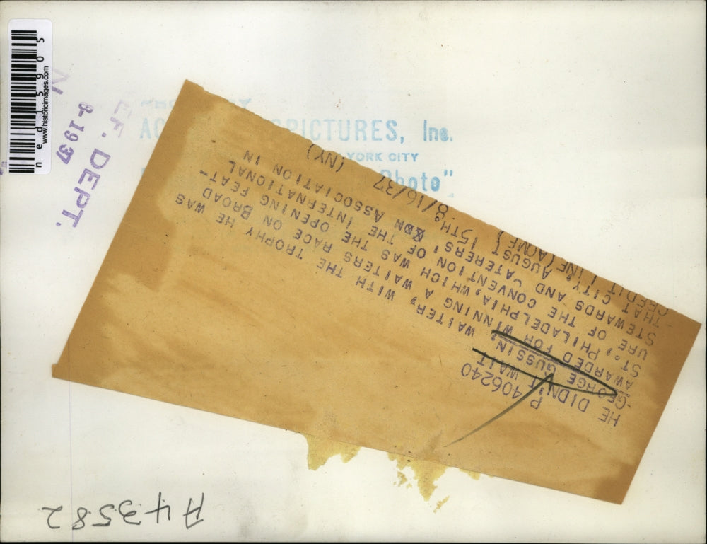 1937 Media Photo George Gussin wins waiter race on St Philadelphia