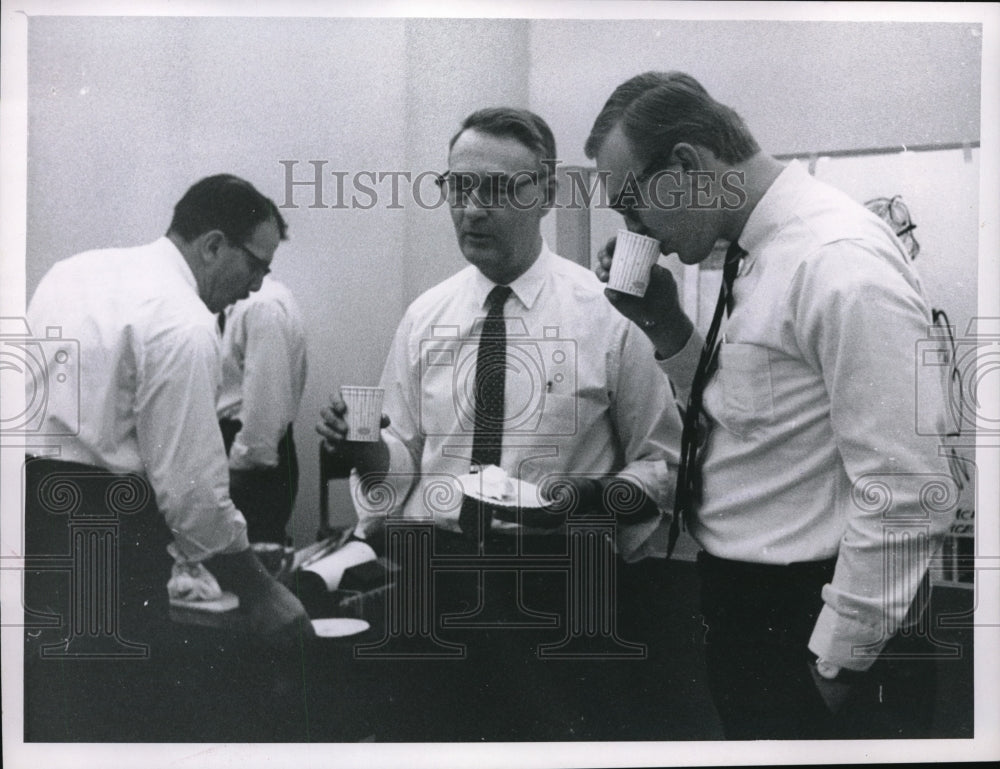 1965 Press Photo Bob Cochran- Historic Images
