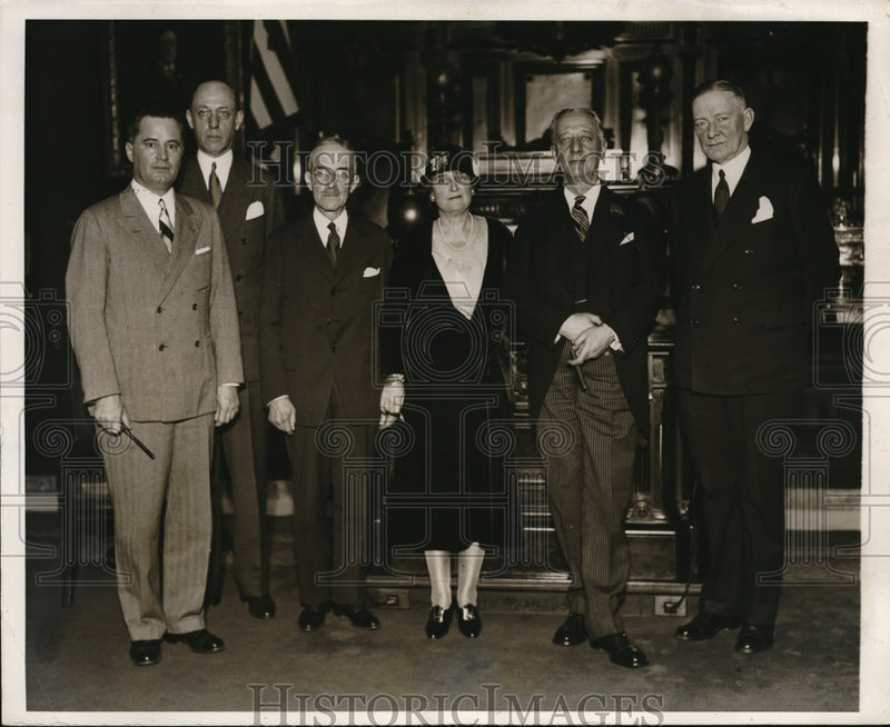 Load image into Gallery viewer, 1932 Media Photo New York Richard C Patterson Percy Straus James Pederson
