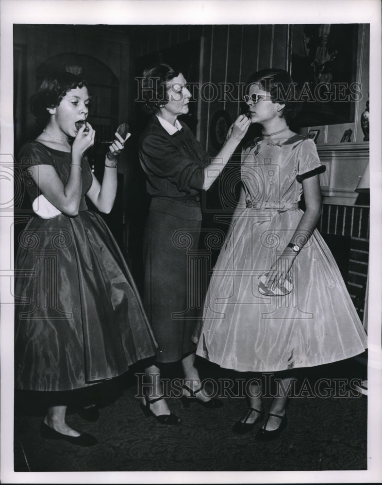 Load image into Gallery viewer, 1955 Media Photo Weekly Dance Night Peyton's Mother Applying Lipstick For Her
