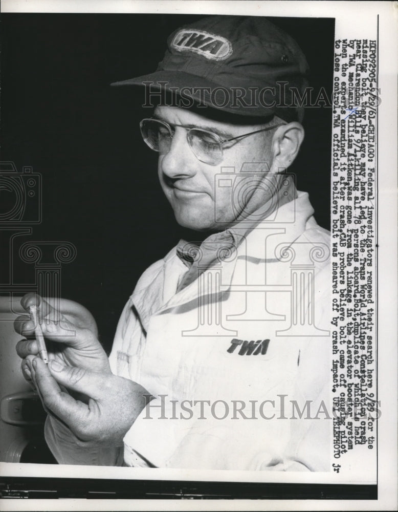 Load image into Gallery viewer, 1961 Media Photo Federal Investigators Research Bolt For Airplane Crash
