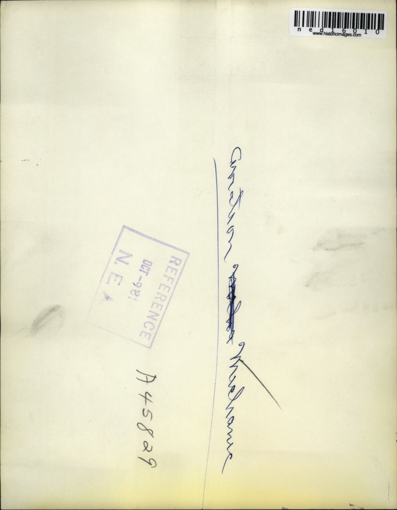 Load image into Gallery viewer, 1961 Media Photo Federal Investigators Research Bolt For Airplane Crash
