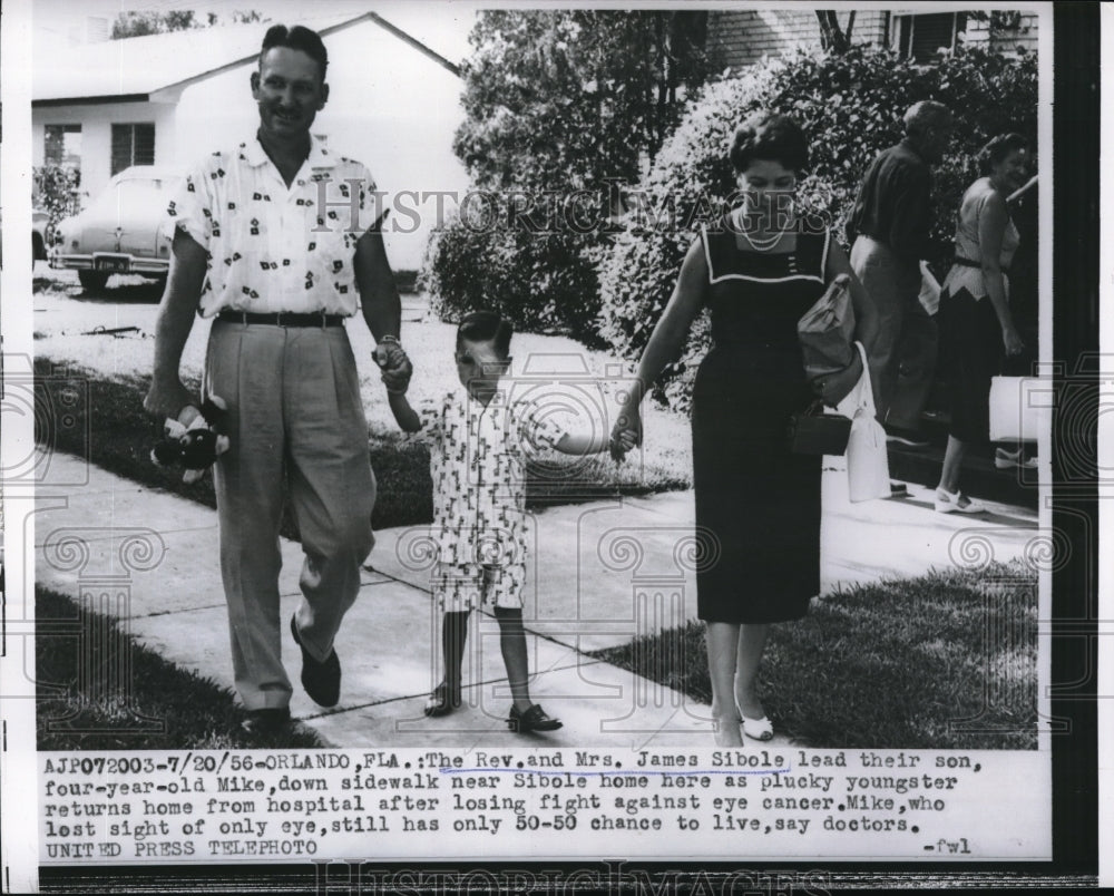 1956 Media Photo Chicago Rev & Nrs James Sibole & son Mike age 4