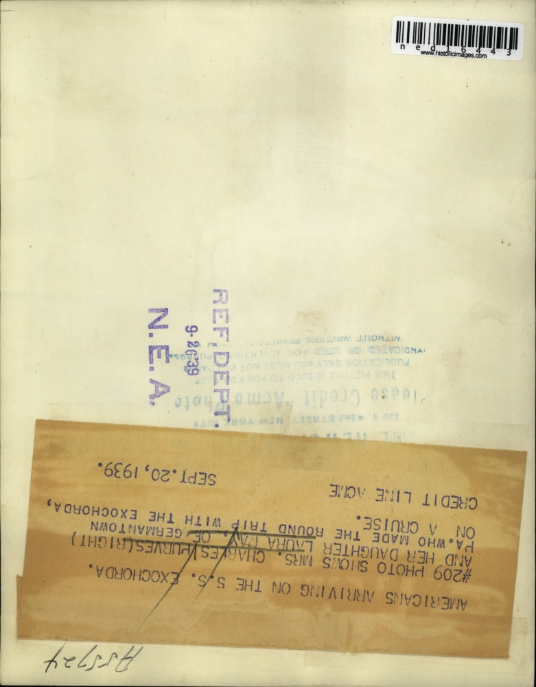 1939 Press Photo Mrs Charles Purves with daughter Laura May on SS Exochorda