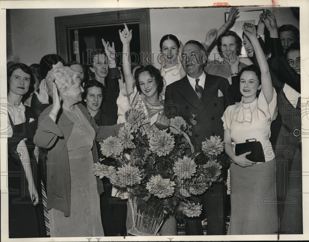 1934 Media Photo Johnson receiving flowers