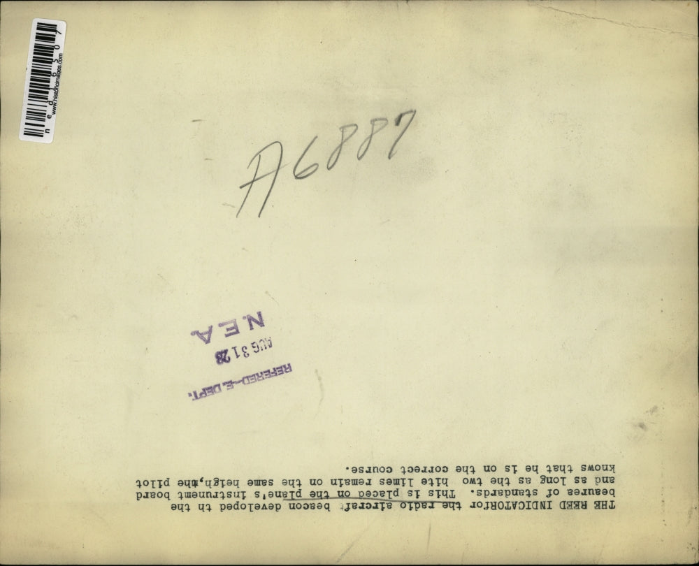 1928 Press Photo Reed Indicator, Radio Aircraft Beacon Placed In Airplane Panel.