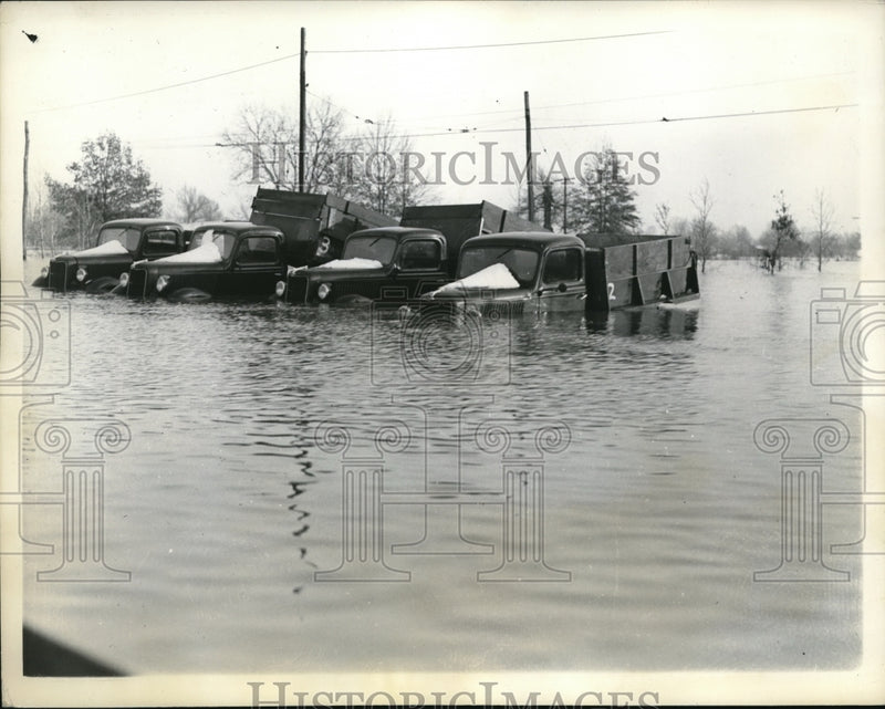 Load image into Gallery viewer, 1937 Press Photo Evansville flood damage
