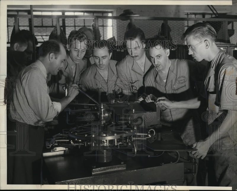 Load image into Gallery viewer, 1941 Media Photo St Louis, MO United States Cartridge Company's School
