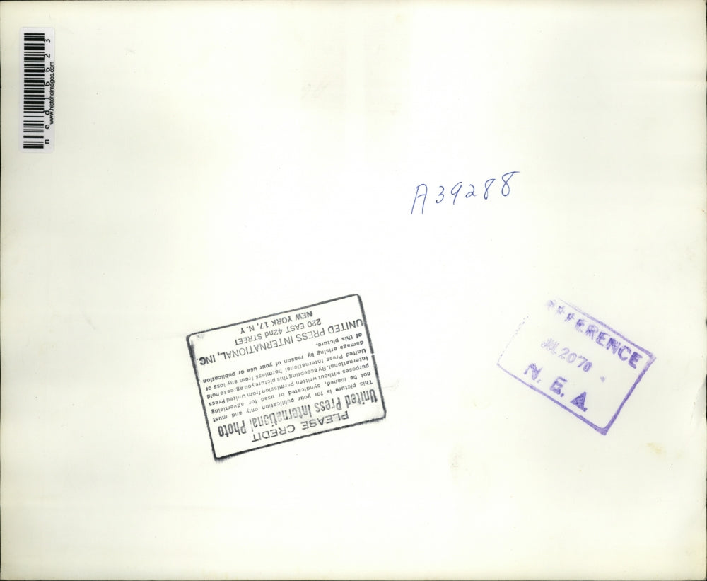 1970 Media Photo San Francisco Harbor Patrol towing survivors from Japan Airline