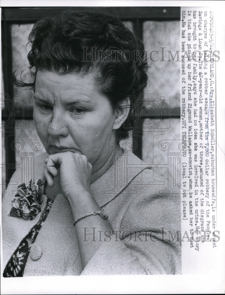 1961 Media Photo Cleveland, OH Mrs Elizabeth Schuller under arrest