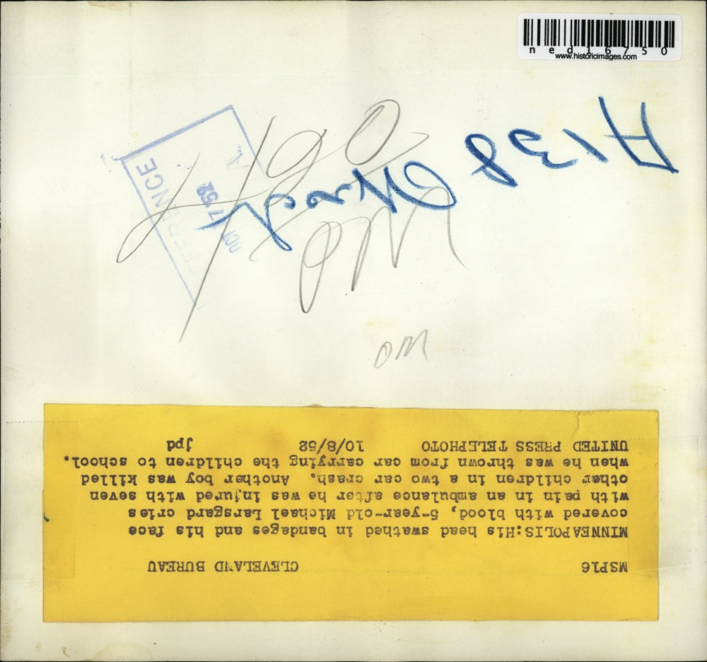 1952 Press Photo Minneapolis 6 yr old Michael Larsgard in ambulance after 2 car