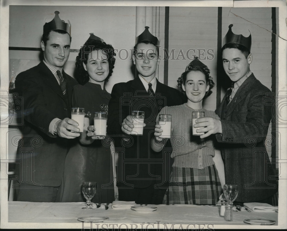 1940 Press Photo Chicago 4-H Clubs R Holen, E Reynolds,V Duncan