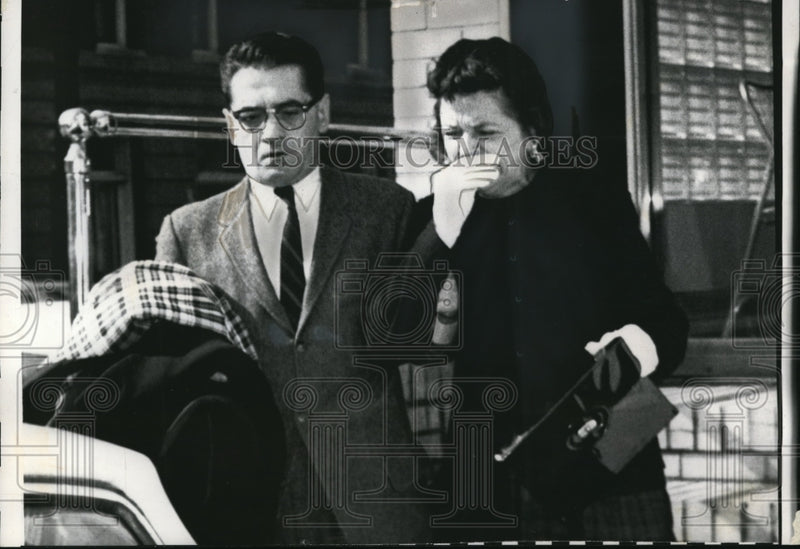 Load image into Gallery viewer, 1962 Press Photo Binghamton NY Mr &amp; Mrs Charles Bowser at baby's funeral
