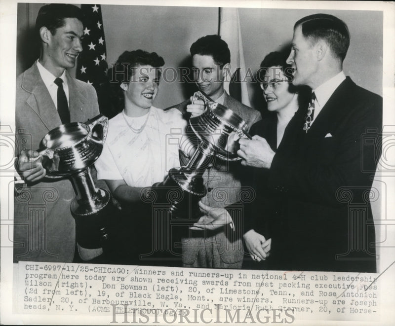 Load image into Gallery viewer, 1949 Press Photo Chicago 4-H winners D Bowman, R Antionich, J Sadler, M Stermer
