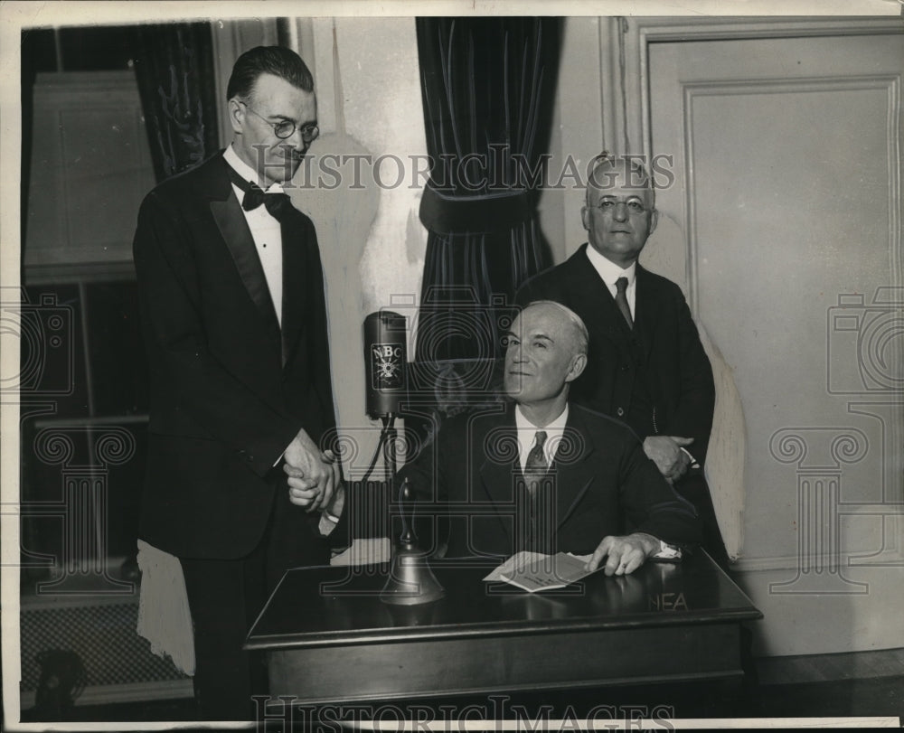 1930 Press Photo A old fashioned spelling bee was held in Washington between