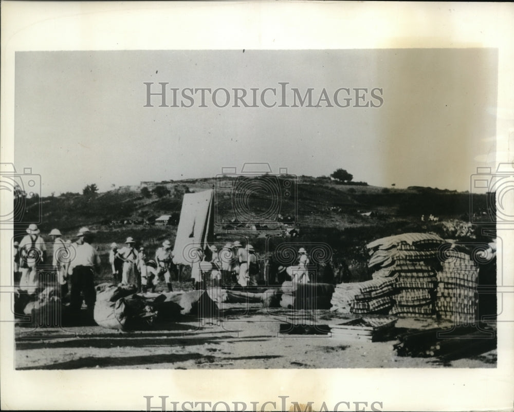 1932 Press Photo Relief work for Greek quake victims arrives from British