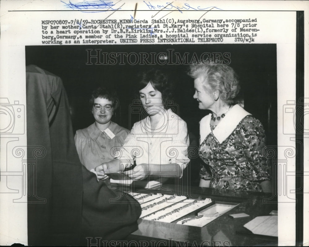 1959 Press Photo Rochester MN Gerda Stahl, Cabta Stahl, Mrs JJ Baldes heart op