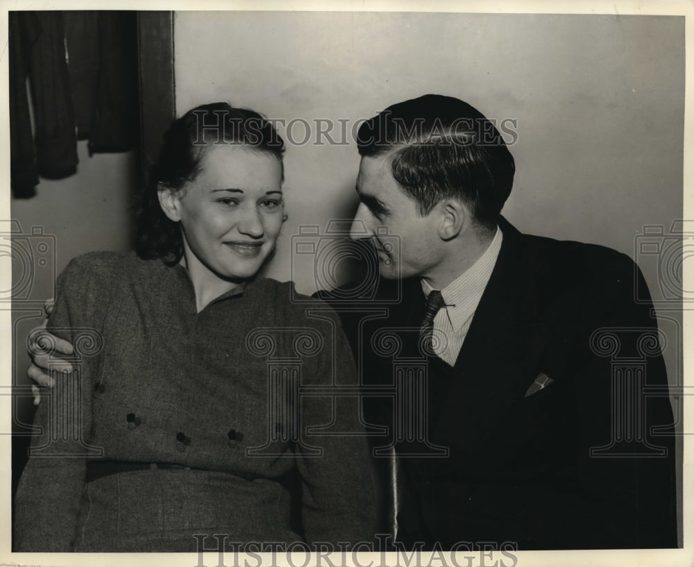 1938 Press Photo Preston Cartledge & Evelyn Hoppe of Detroit in jail to wed