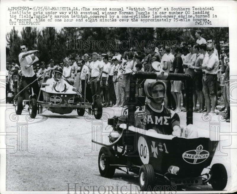 Load image into Gallery viewer, 1968 Press Photo Marietta Ga Bathtub derby race won by Norman Tuggle
