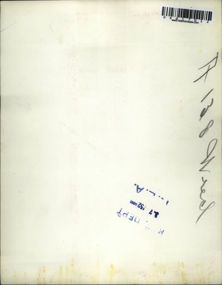 1952 Press Photo A man pulled from a collapsed hole