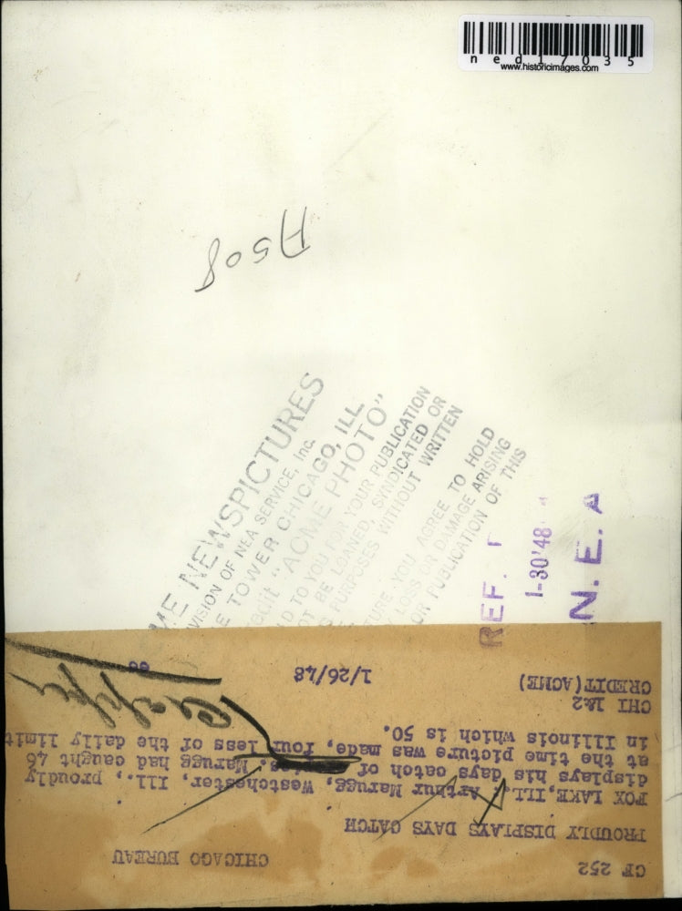 1948 Press Photo Fox Lake Ill Arthur Marugg and crappie fish he caught