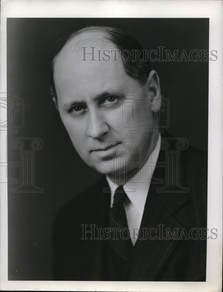 Load image into Gallery viewer, 1946 Press Photo William W. Trench Secretary Of General Electric
