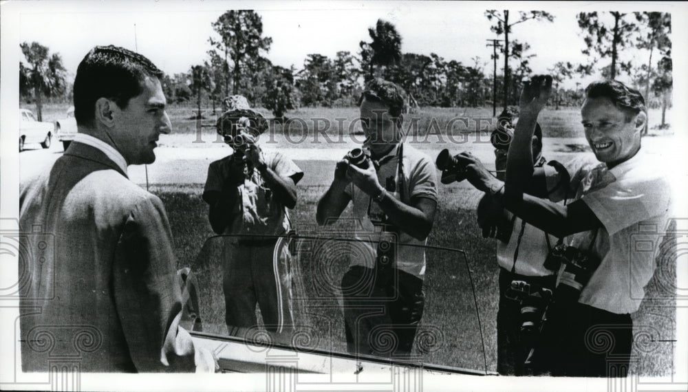 1967 Press Photo Naples Fla, Dr Carl Coppolino on break at murder trial