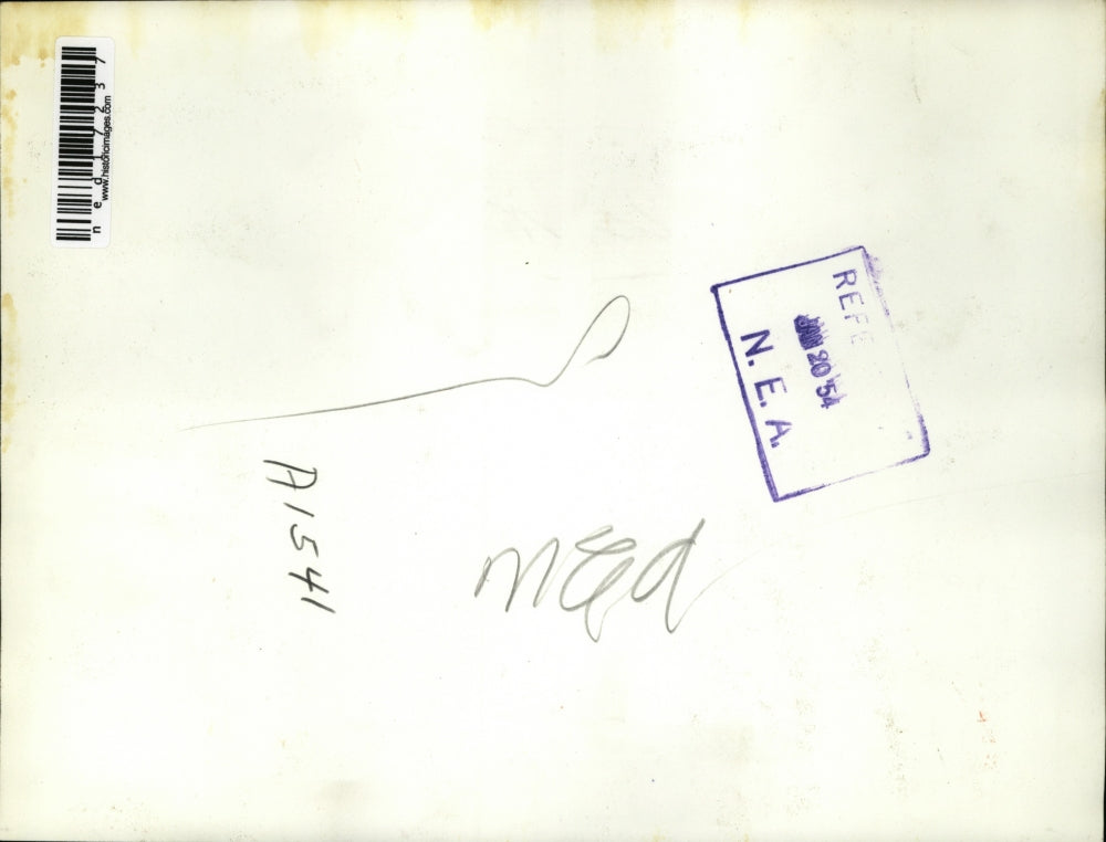 1954 Press Photo Women Bring Petitions In Favor For New Amendment