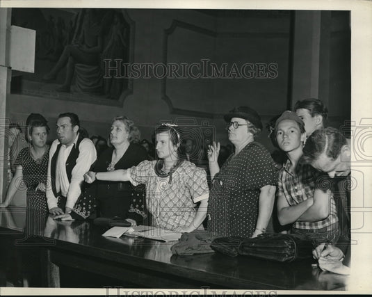 1938 Press Photo Workers Alliance Members' C. Jacobson, M. McGregor & M. Busby
