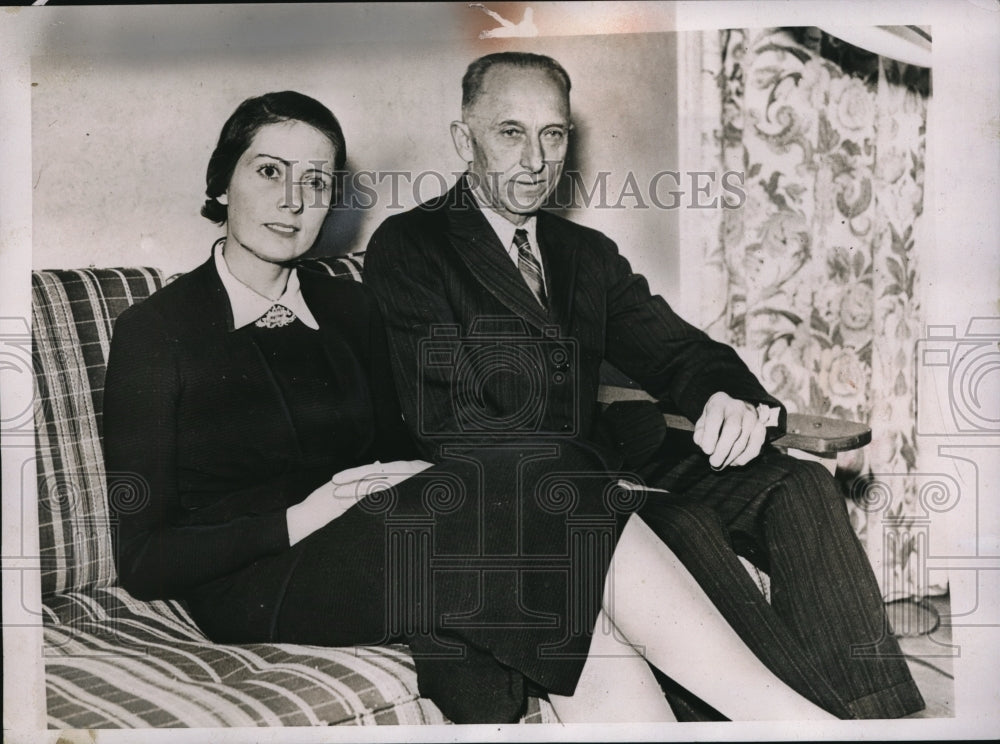 1937 Press Photo Ira Ashcroft with his bride Ruth Voss married after Mrs Voss