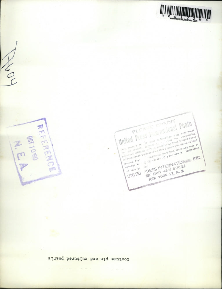 1960 Press Photo Costume pin and cultured pearls - ned17284