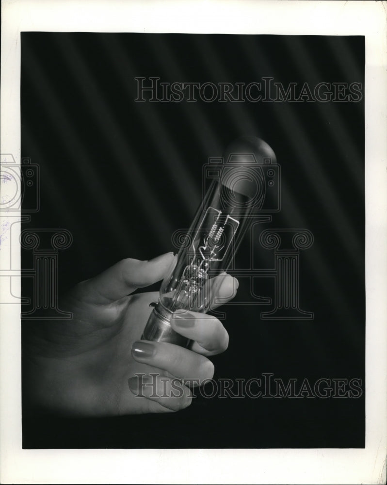 1941 Press Photo End-Coated Projector Lamp For Amateur Movie Equipment