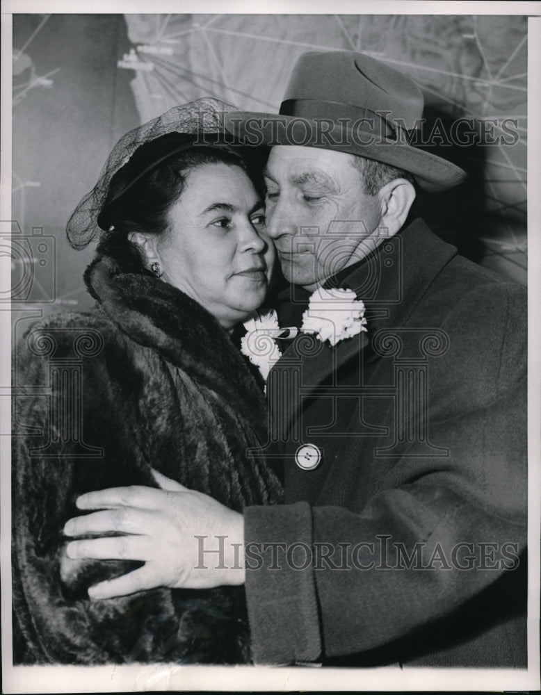 1953 Press Photo Chicago Joseph Slonim & sister Mrs Sarah Gotlis of Argentina