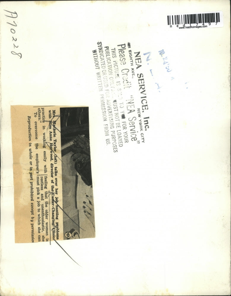 1950 Press Photo Mrs Marjorie Taylor, Anne Heywood at Career Changing center