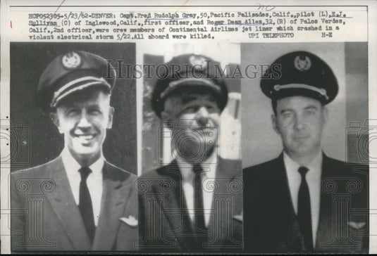1962 Press Photo Crew Members Of Continental Airlines Jet Liner Which Crashed