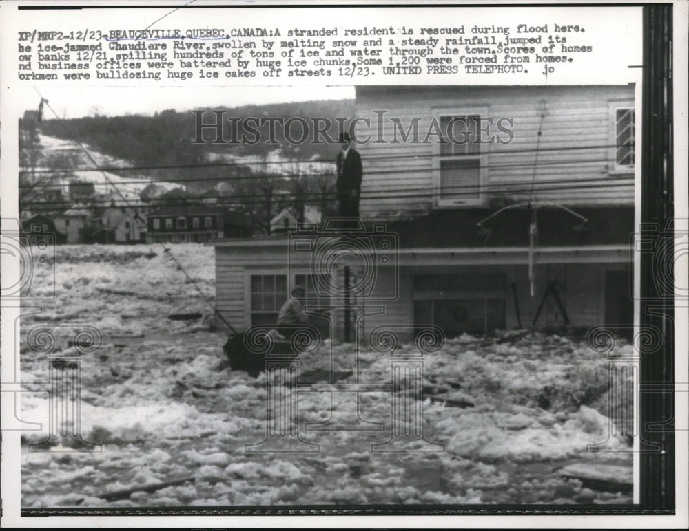 1958 Press Photo Beauceville Quebec Canada Chaudiere River Flood Destroyed Town