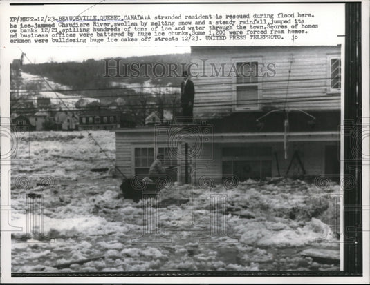 1958 Press Photo Beauceville Quebec Canada Chaudiere River Flood Destroyed Town