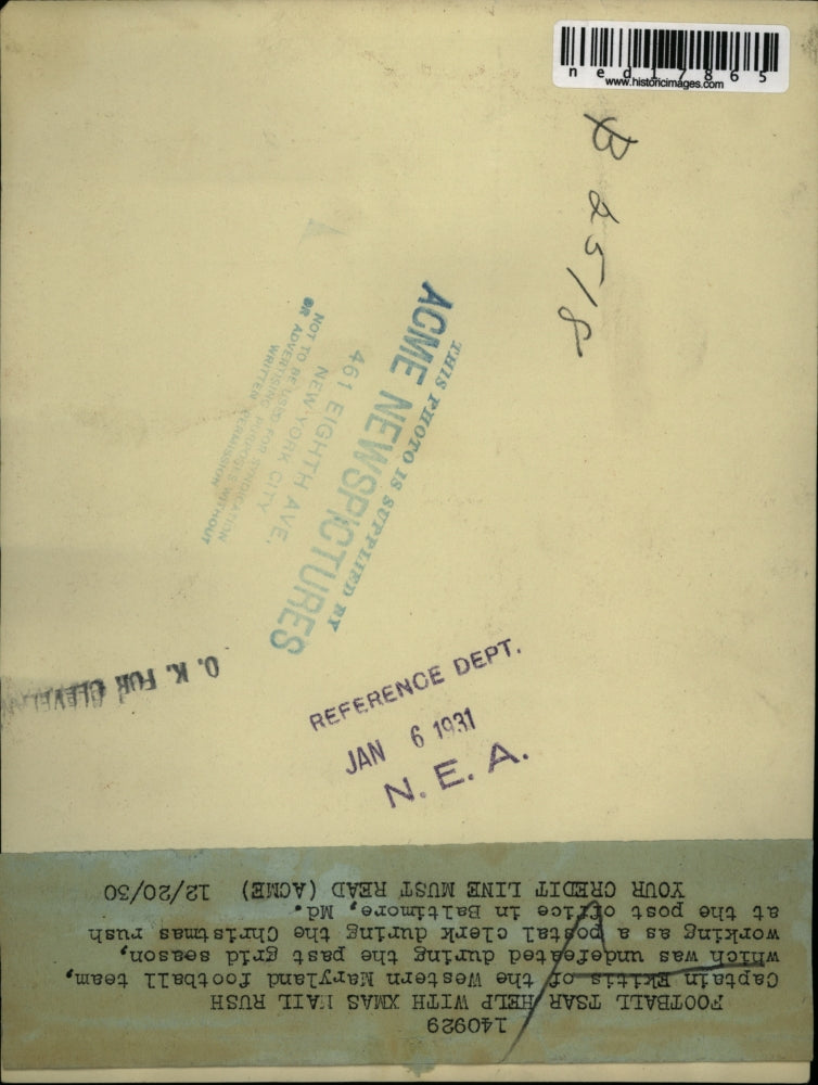 1930 Press Photo Captain Ekitis of Western Maryland football team works as a