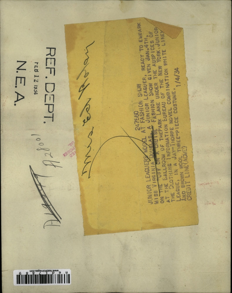 1934 Press Photo Miss Virginia Douglas at Fashion show in NYC