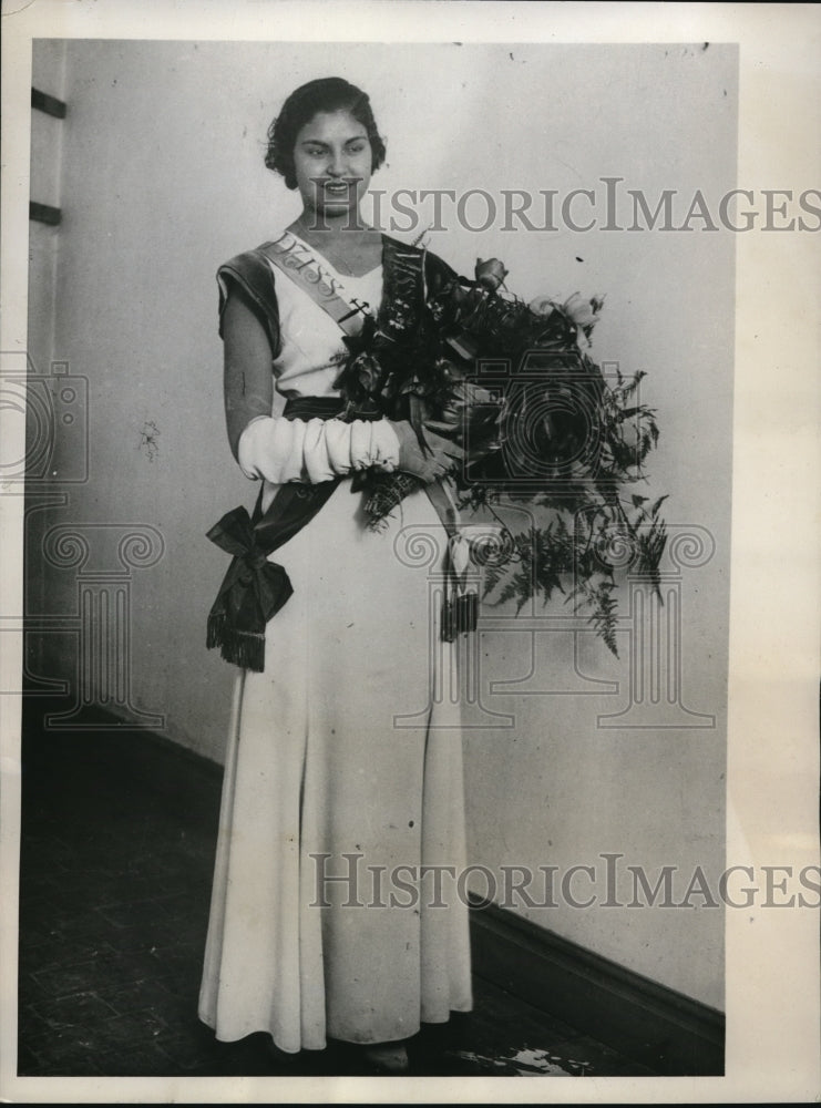 1933 Press Photo Emilia Doget named Miss Spain 1933