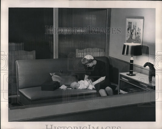 1946 Press Photo Firestone Velon Upholstered Never Needs Changing